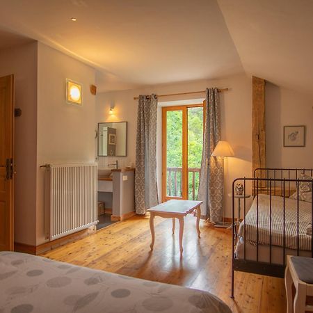 Le Moulin Ollivier Otel Saint-André-dʼEmbrun Dış mekan fotoğraf